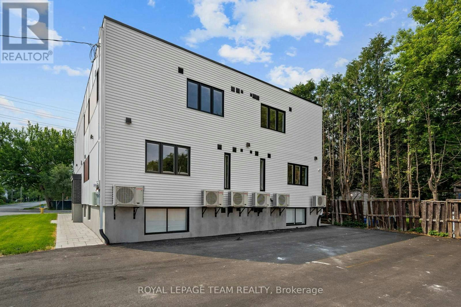MAIN-998 Hollington Street, Ottawa, ON, K1Z 6K6 - 25