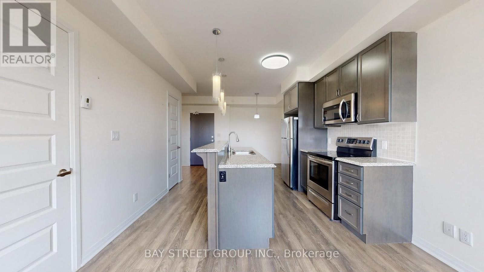 512-2 Adam Sellers Street, Markham, ON, L6B 1P2 - 8