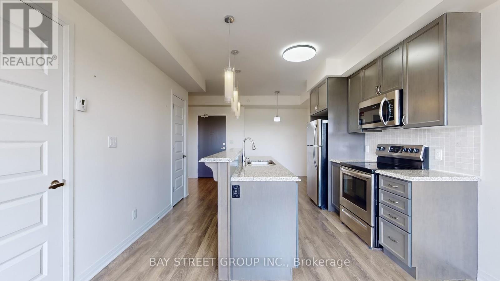 512-2 Adam Sellers Street, Markham, ON, L6B 1P2 - 5