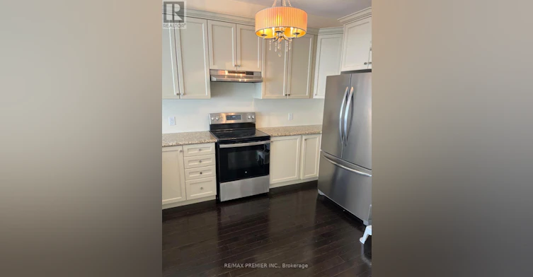 23 Spruce Pine Crescent, Vaughan, ON, L6A 4T3 - 3
