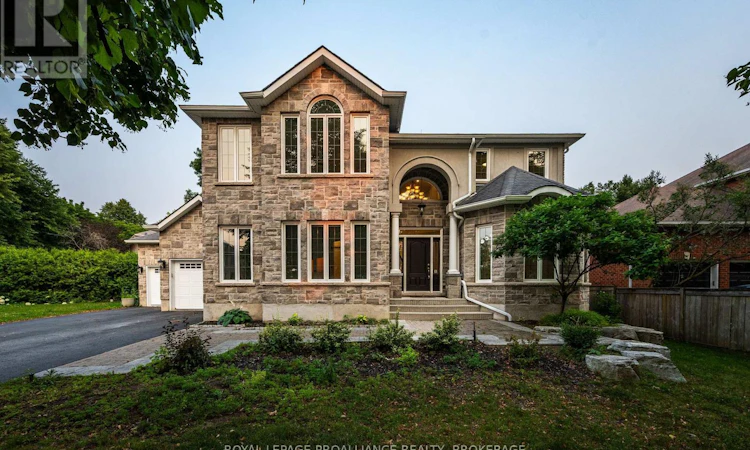 81 Kenwoods Circle