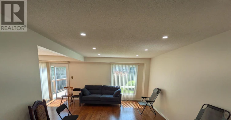 40 Longstaff Drive, Ajax, ON, L1S 5H9 - 4