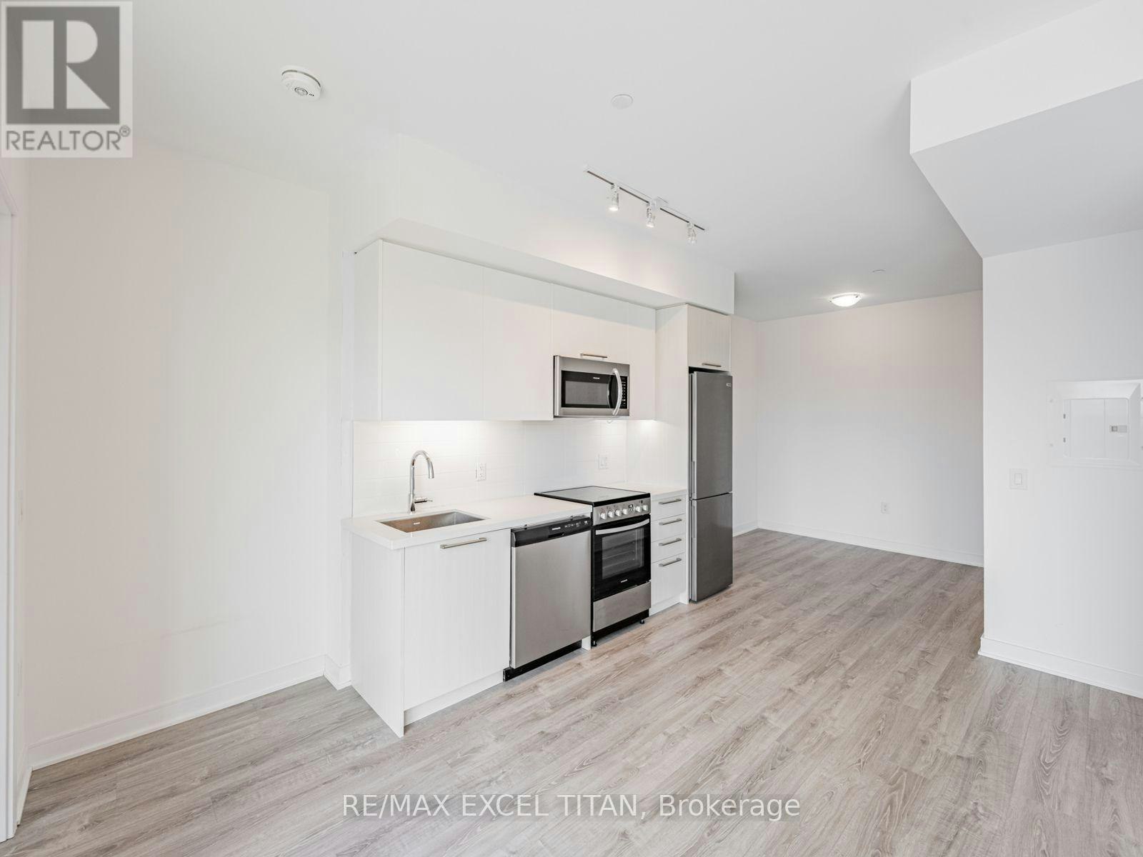 1012-25 Neighbourhood Lane, Toronto, ON, M8Y 0C4 - 10