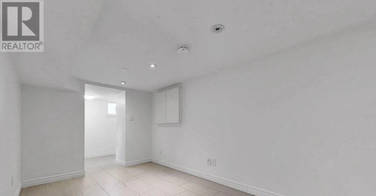LOWER-119 Essex Street, Toronto, ON, M6G 1T4 - 3