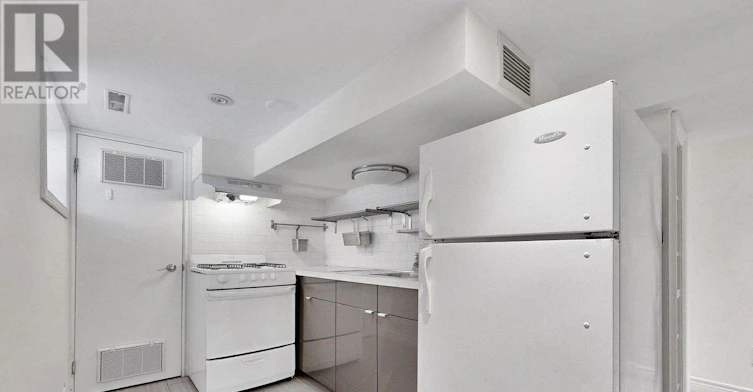 LOWER-119 Essex Street, Toronto, ON, M6G 1T4 - 5