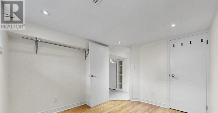 LOWER-119 Essex Street, Toronto, ON, M6G 1T4 - 7