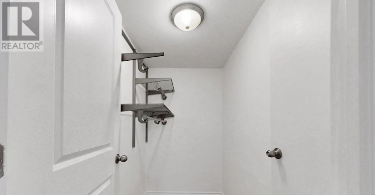 MAIN-119 Essex Street, Toronto, ON, M6G 1T4 - 12