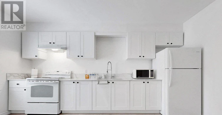 MAIN-119 Essex Street, Toronto, ON, M6G 1T4 - 5