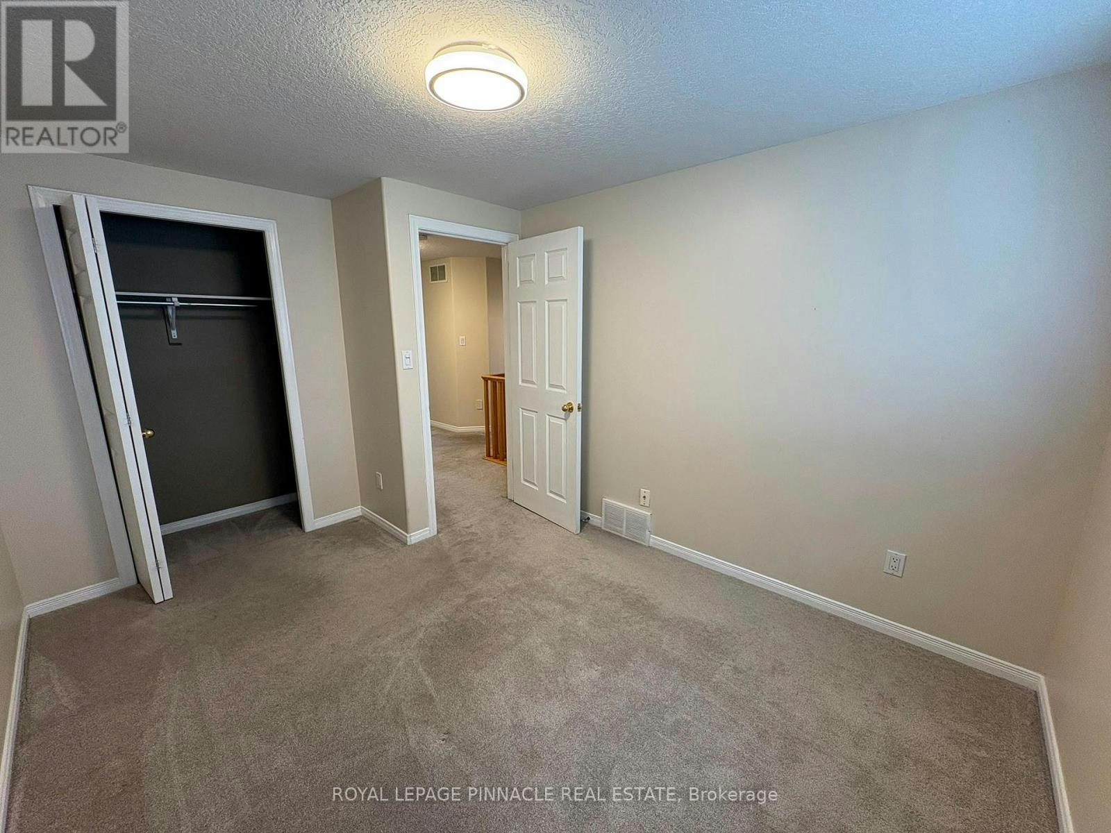60 Everglade Crescent, Kitchener, ON, N2E 3Y6 - 26