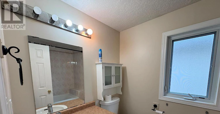 60 Everglade Crescent, Kitchener, ON, N2E 3Y6 - 24