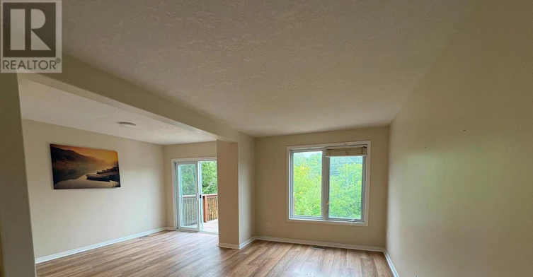 60 Everglade Crescent, Kitchener, ON, N2E 3Y6 - 6
