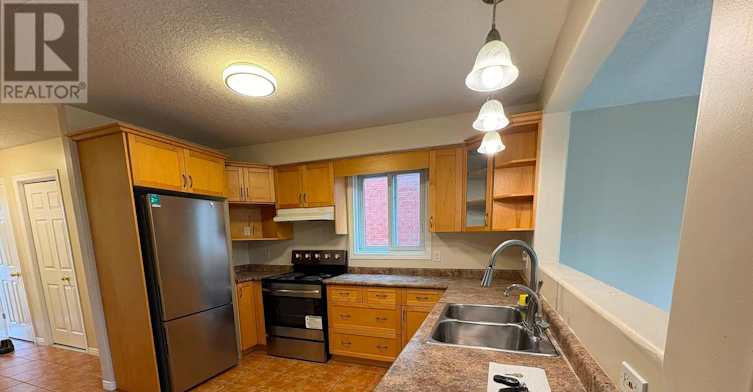 60 Everglade Crescent, Kitchener, ON, N2E 3Y6 - 3
