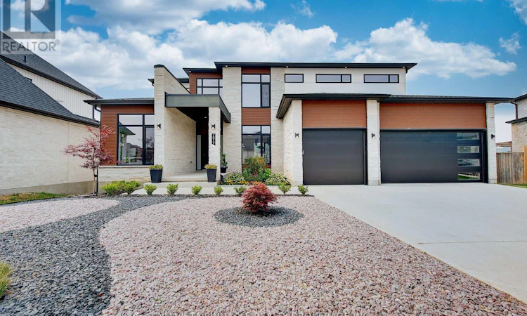 7517 Silvercreek Crescent