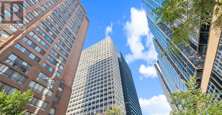 2213-20 Edward Street, Toronto, ON, M5G 1C9 - 4
