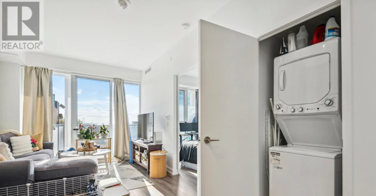 2213-20 Edward Street, Toronto, ON, M5G 1C9 - 24