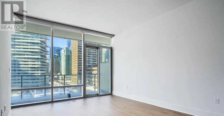639-39 Queens Quay E, Toronto, ON, M5E 0A5 - 5