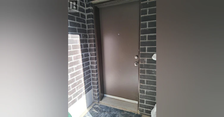 1 Sydney Circle, Vaughan, ON, L4H 4R2 - 2