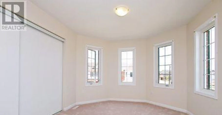 301 Chuchmach Close, Milton, ON, L9T 8B3 - 8