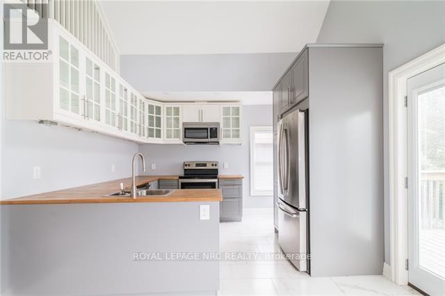 UPPER-6 Clark Street, St. Catharines, ON, L2R 5G2 - 6