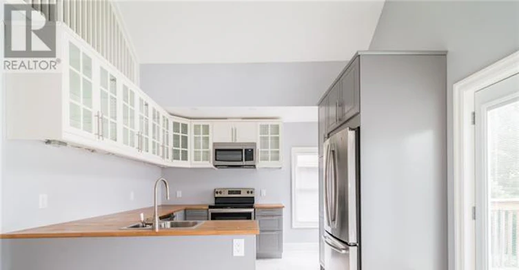 UPPER-6 Clark Street, St. Catharines, ON, L2R 5G2 - 6