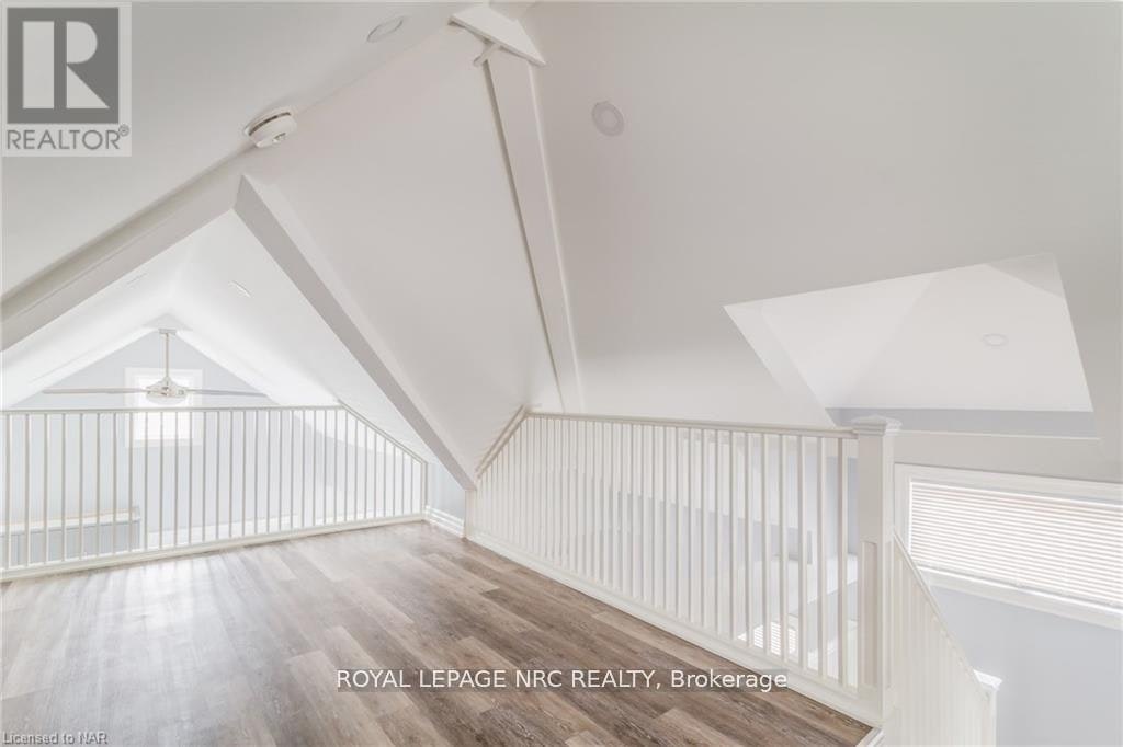 UPPER-6 Clark Street, St. Catharines, ON, L2R 5G2 - 18