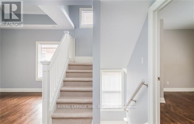 UPPER-6 Clark Street, St. Catharines, ON, L2R 5G2 - 16