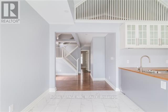 UPPER-6 Clark Street, St. Catharines, ON, L2R 5G2 - 7