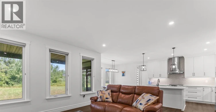 93 Belleview, Kingsville, ON, N0R 1B0 - 9