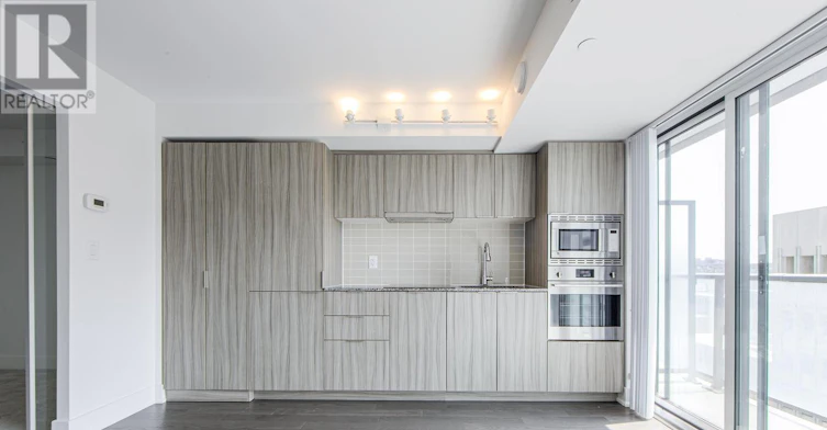 2112-955 Bay Street, Toronto, ON, M5S 2A2 - 10
