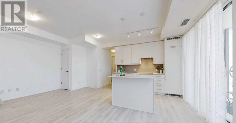 516-9085 Jane Street, Vaughan, ON, L4K 0L8 - 14