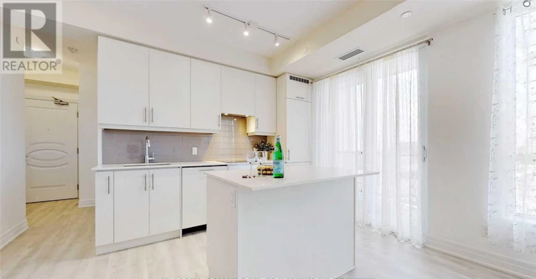 516-9085 Jane Street, Vaughan, ON, L4K 0L8 - 16