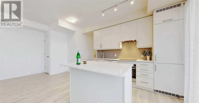 516-9085 Jane Street, Vaughan, ON, L4K 0L8 - 18
