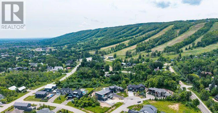 101 Grindelwald Court, Blue Mountains, ON, L9Y 0Z8 - 43