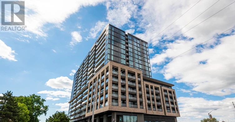 702-86 Dundas Street E, Mississauga, ON, L5A 1W4