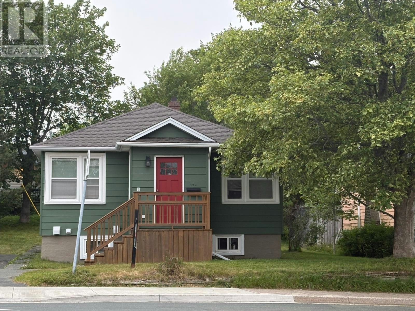 192 Elizabeth Avenue, St Johns, NL, A1B 1T1