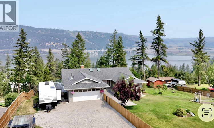 2116 S Lakeside Drive