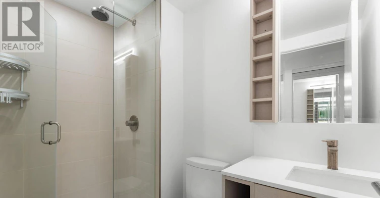 2206-19 Western Battery Road, Toronto, ON, M6K 0E3 - 3