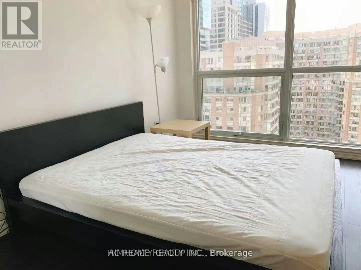 1221-386 Yonge Street, Toronto, ON, M5B 0A5 - 4