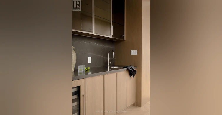 FOURTH LEVEL-32 Rowanwood Avenue, Toronto, ON, M4W 1Y7 - 11