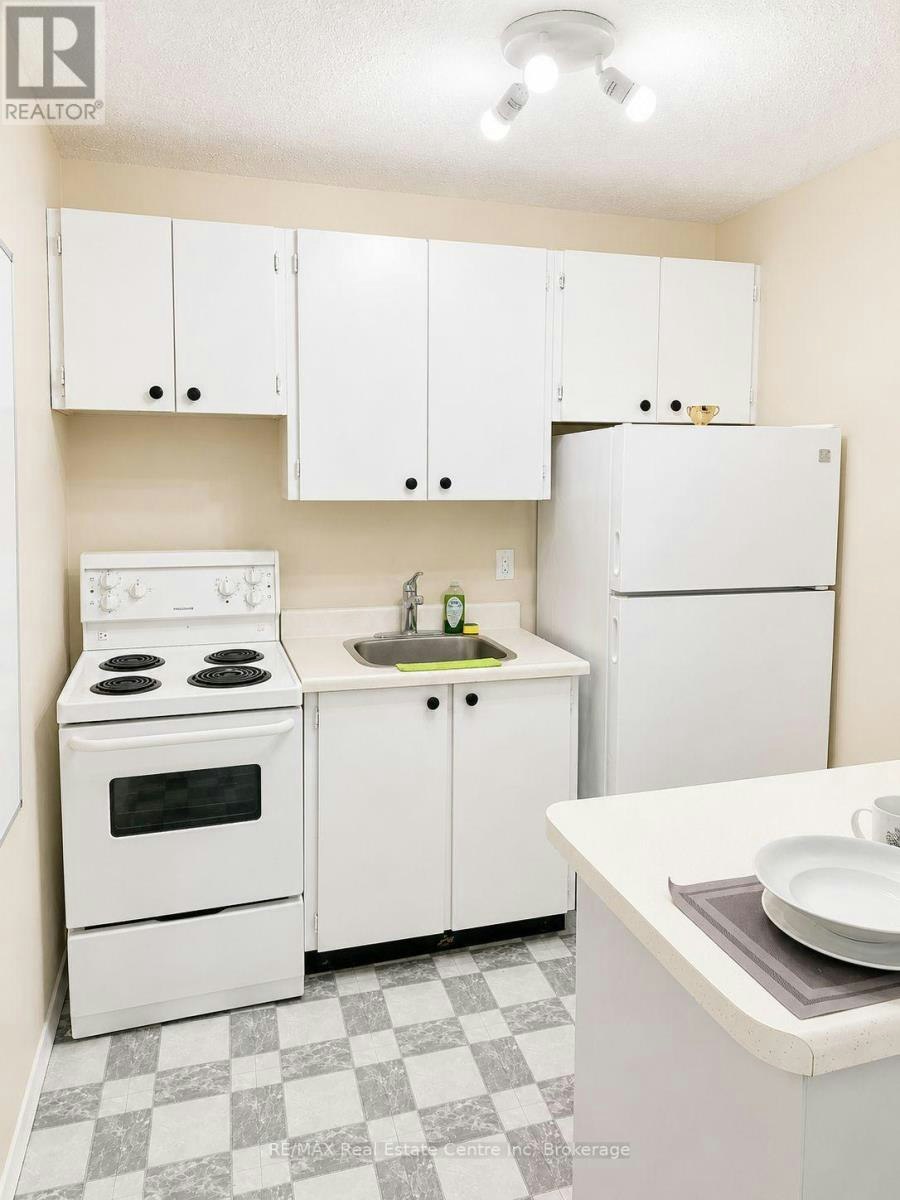 102-57 Conroy Crescent, Guelph, ON, N1G 2V5 - 9
