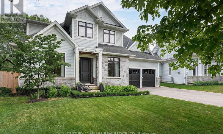 2458 Meadowood Crescent