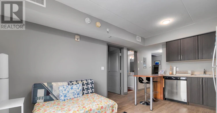 211-321 Spruce Street, Waterloo, ON, N2L 0G4 - 4
