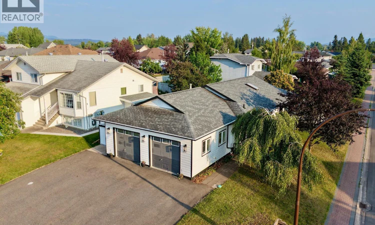 1411 Driftwood Crescent