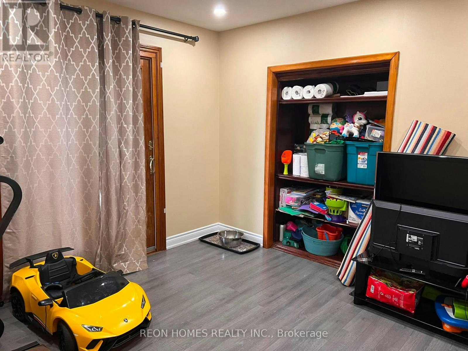 317 Farewell Street, Oshawa, ON, L1H 6L8 - 10