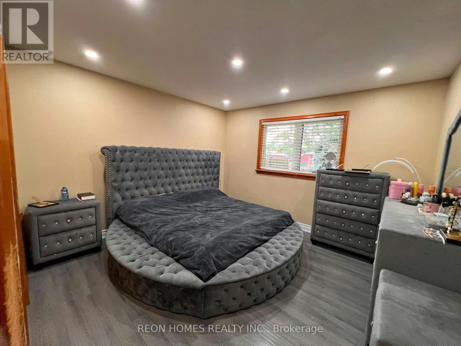 317 Farewell Street, Oshawa, ON, L1H 6L8 - 6