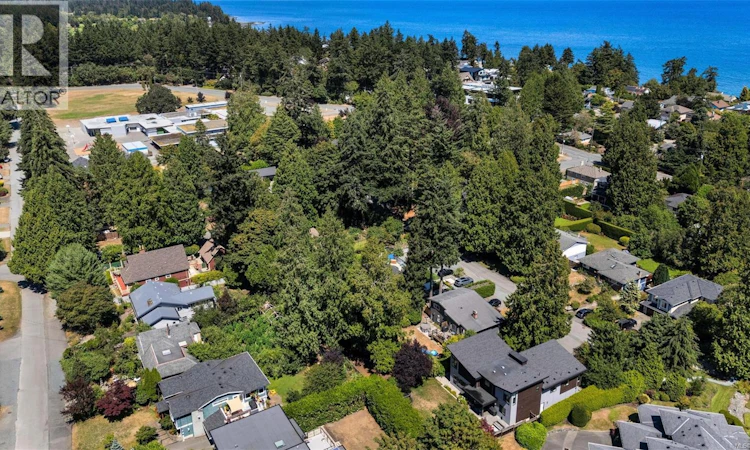 5186 Sapphire Road