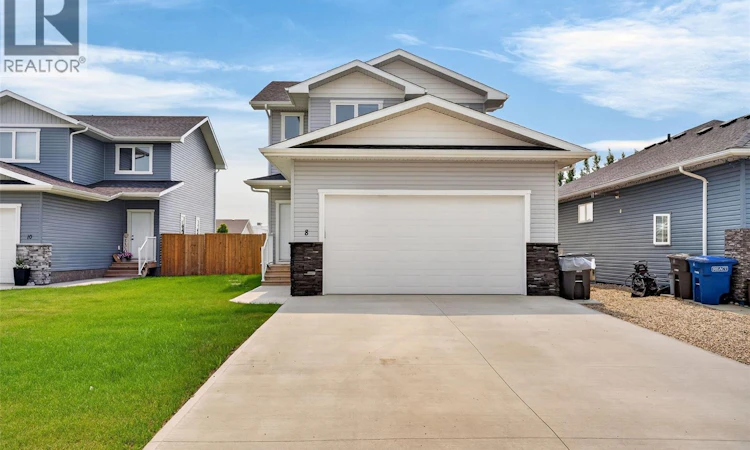 8 Aspen Place