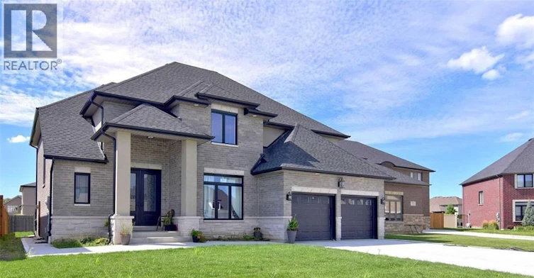 257 Arkona Court, Lakeshore, ON, N8L 0T1 - 2