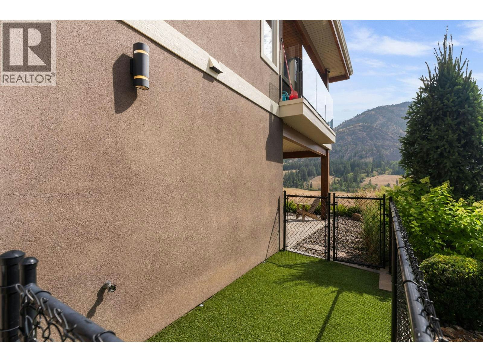 1084 Stockley Street, Kelowna, BC, V1P 1R6 - 57
