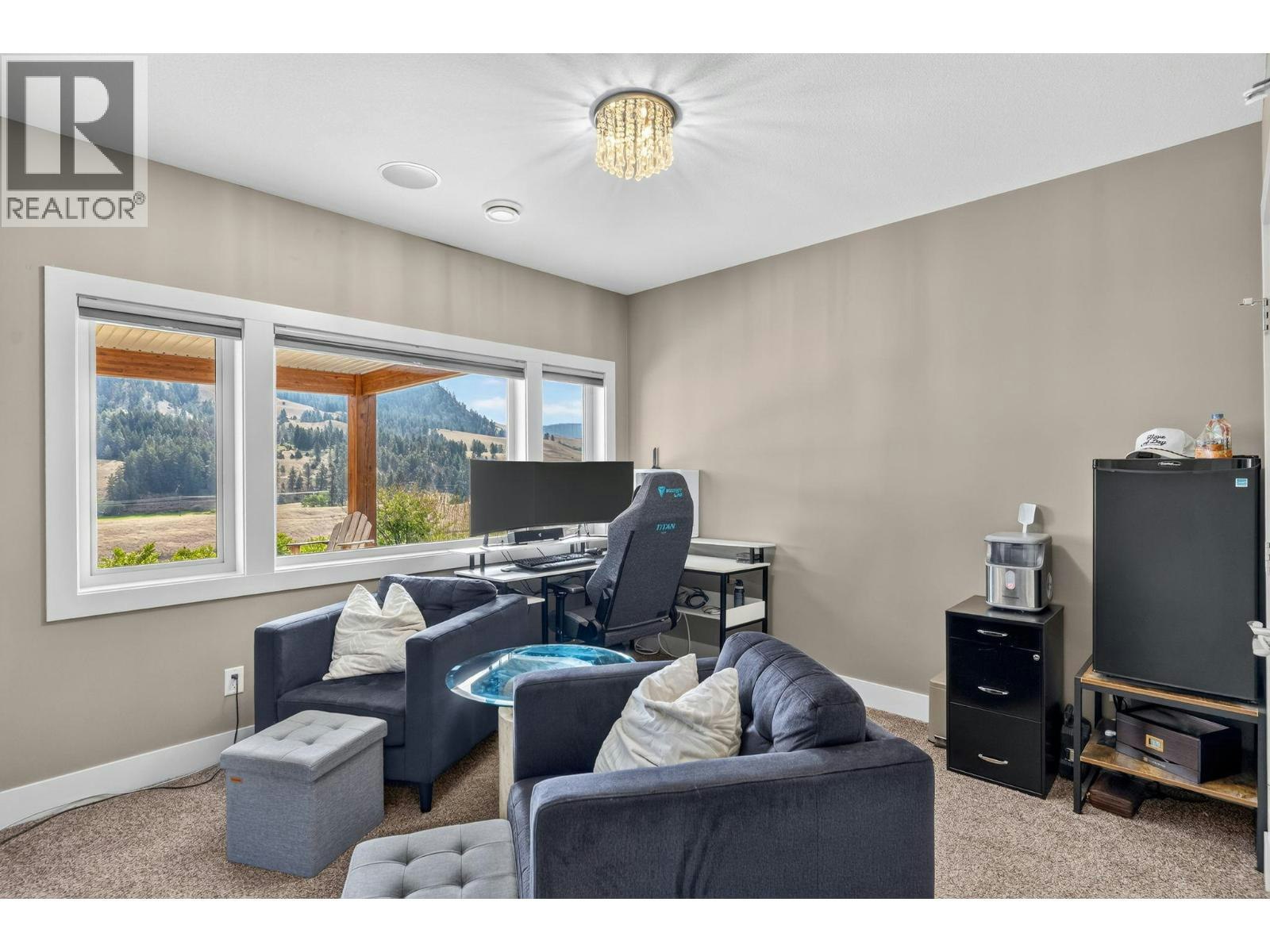 1084 Stockley Street, Kelowna, BC, V1P 1R6 - 43